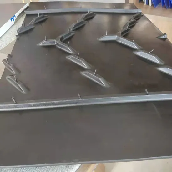 Ep/Nn/Cc Open Closed V Pattern Ribbed Chevron Rubber Conveyor Belt 4 Ply